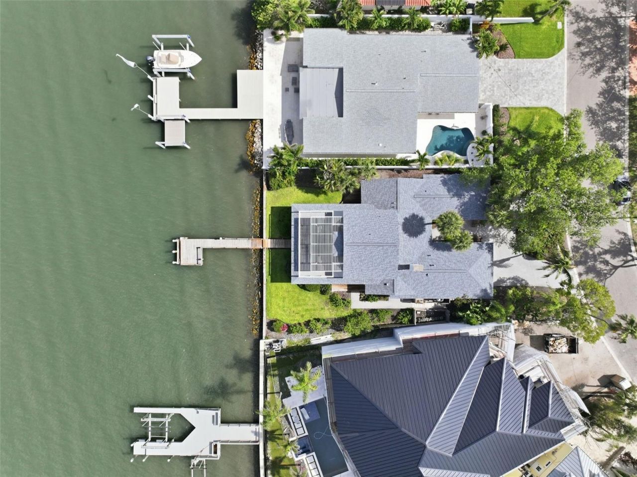 1832 Venetian Point Drive, Clearwater, FL 33755 Photo