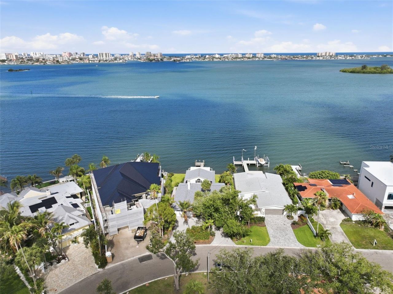 1832 Venetian Point Drive, Clearwater, FL 33755 Photo