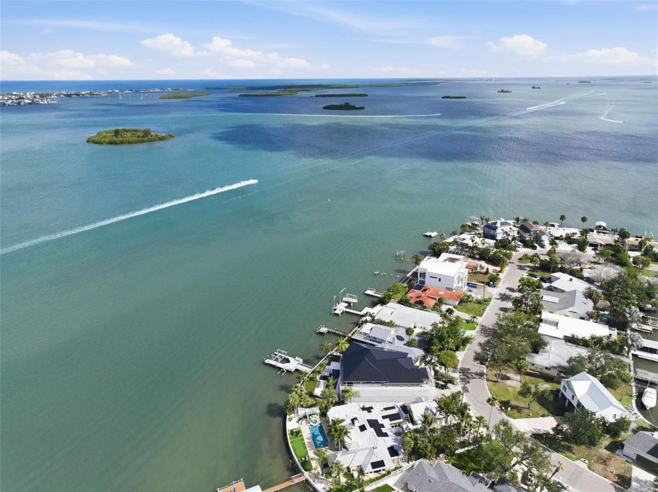 1832 Venetian Point Drive, Clearwater, FL 33755 Photo