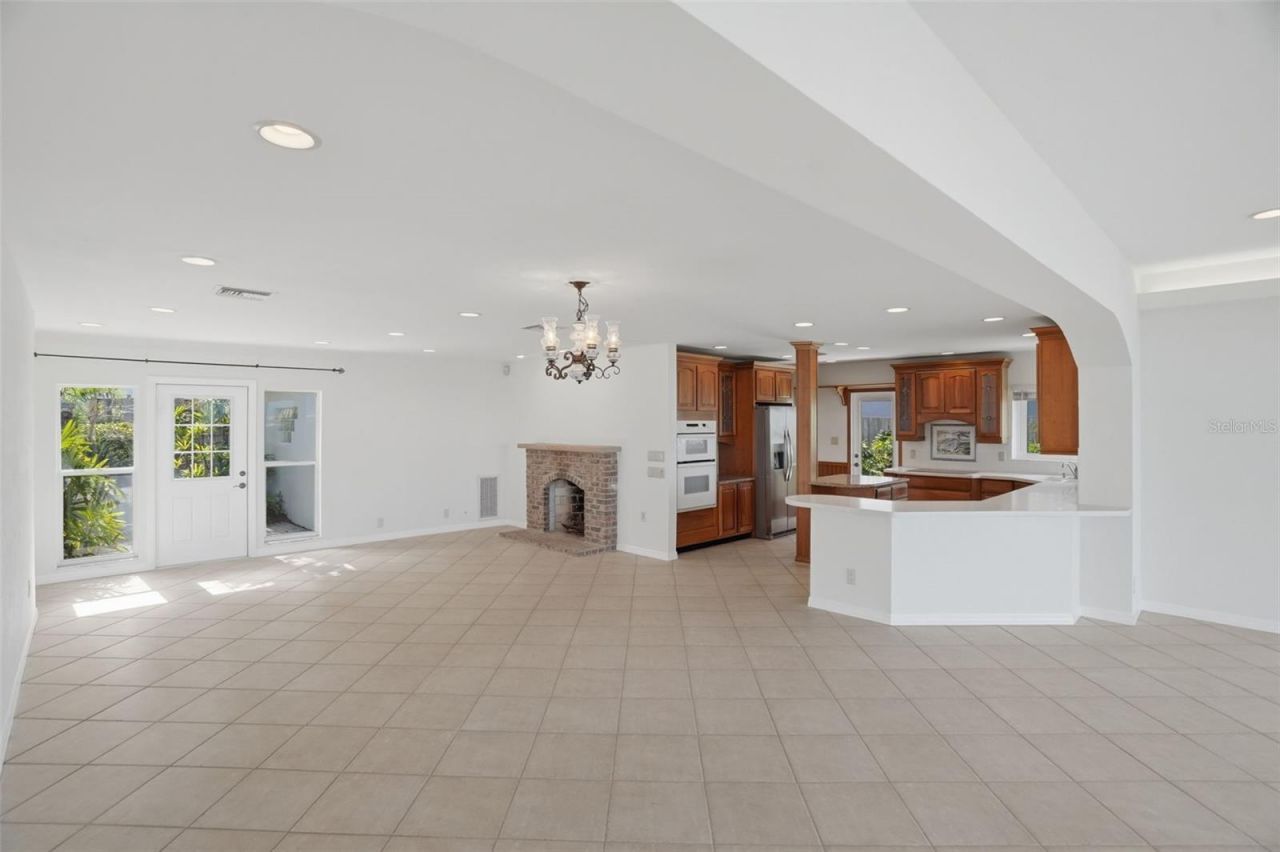 1832 Venetian Point Drive, Clearwater, FL 33755 Photo