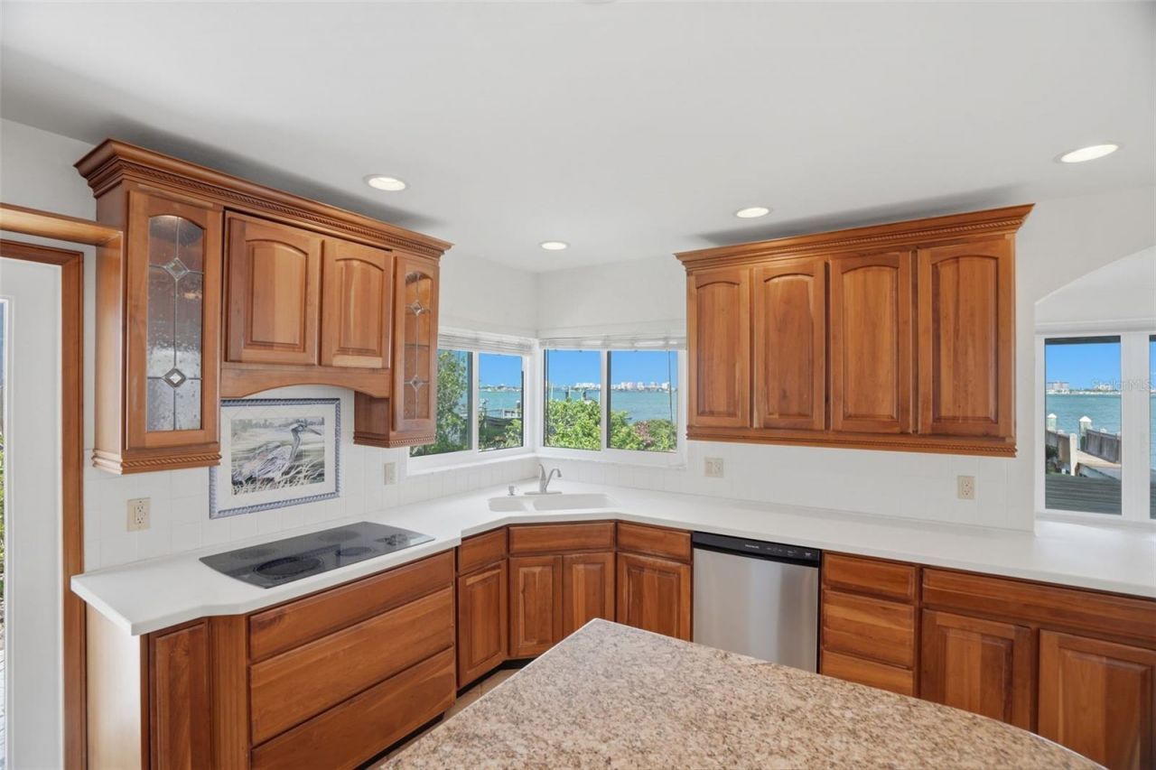 1832 Venetian Point Drive, Clearwater, FL 33755 Photo