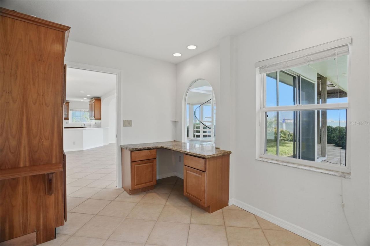 1832 Venetian Point Drive, Clearwater, FL 33755 Photo