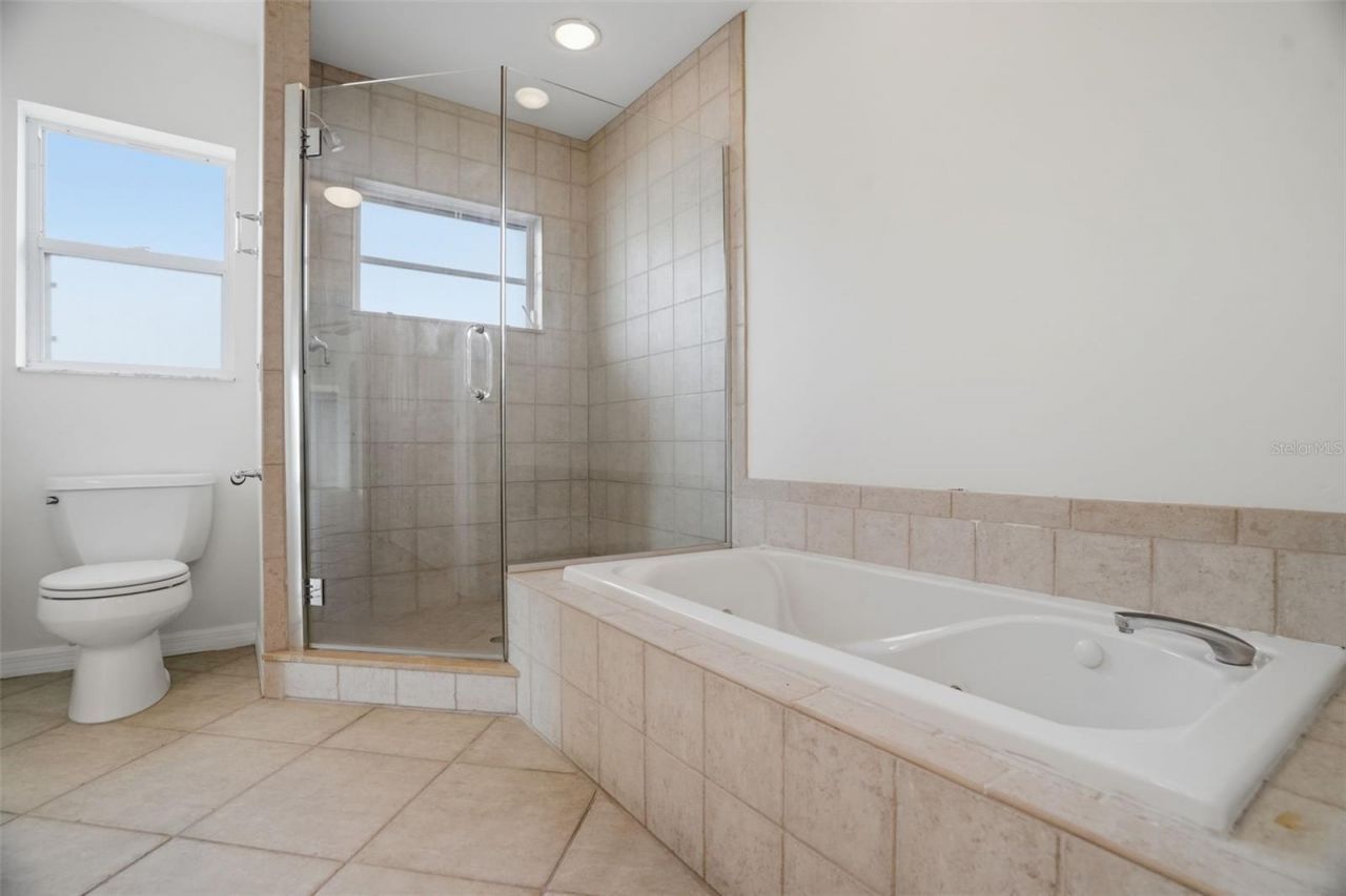 1832 Venetian Point Drive, Clearwater, FL 33755 Photo