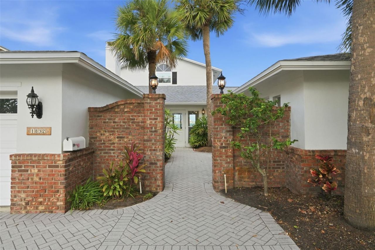 1832 Venetian Point Drive, Clearwater, FL 33755 Photo