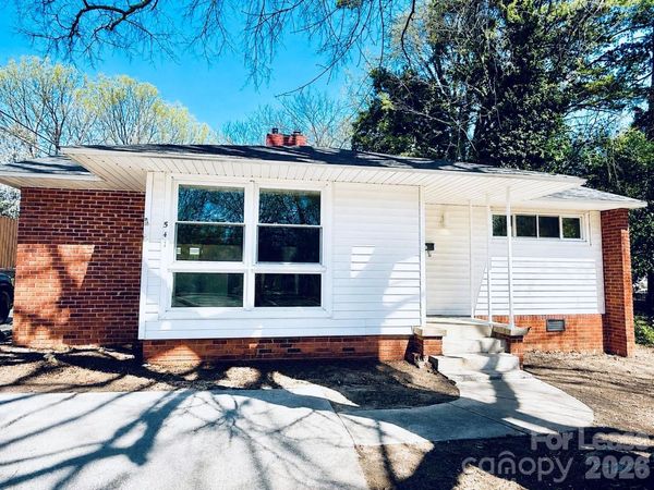 541 E Woodlawn Road , Charlotte, NC 28209