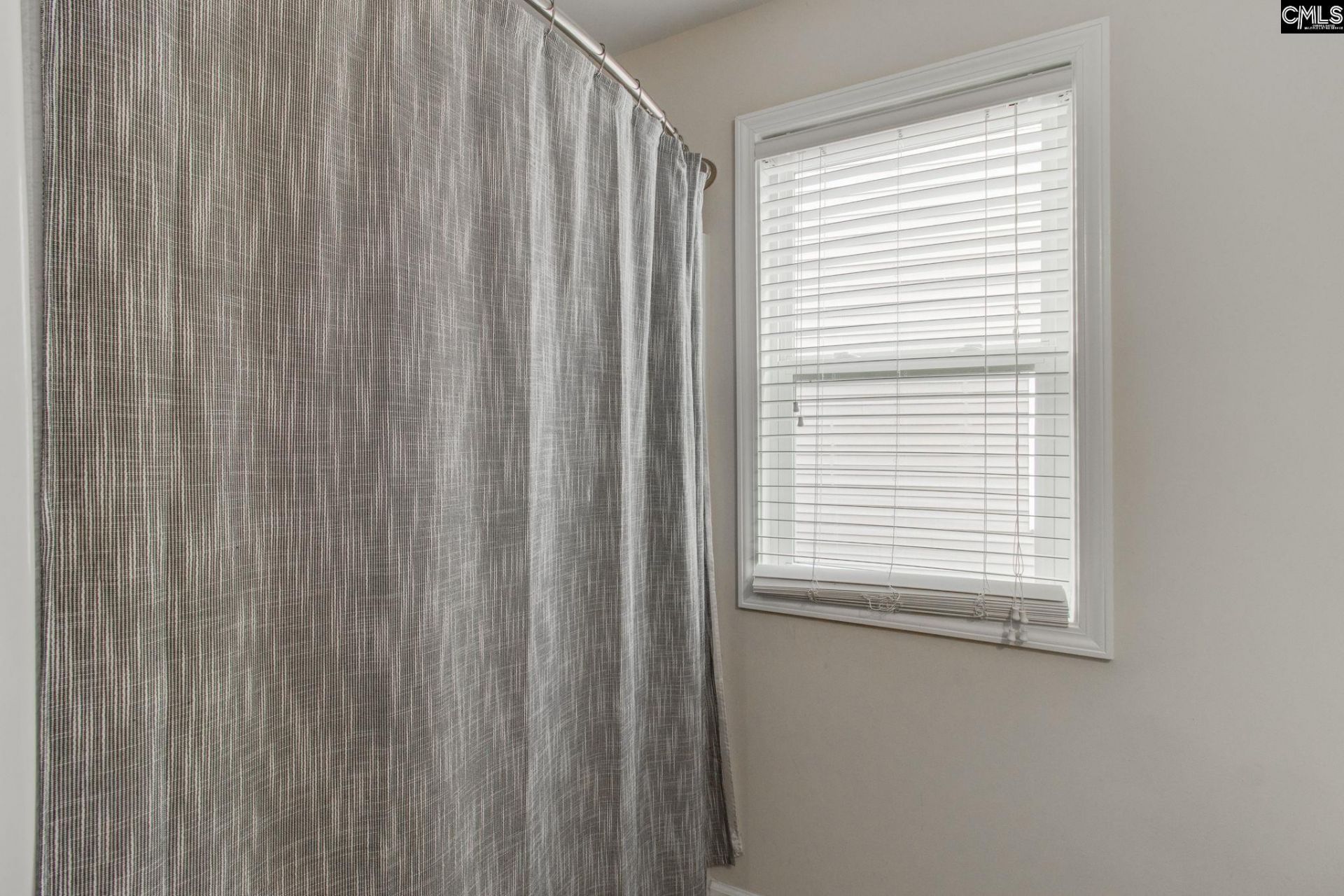 121 Hemphill Road  Photo 36