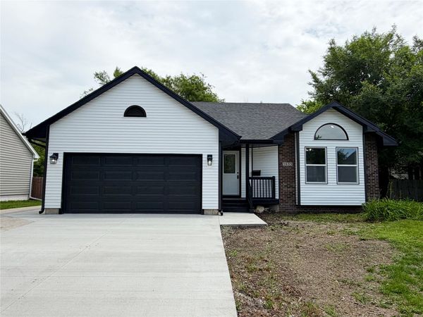 3635 E 43rd Court, Des Moines, IA 50317