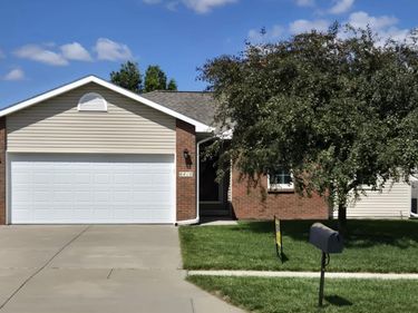 6410 Cornflower Drive, Lincoln, NE 68504