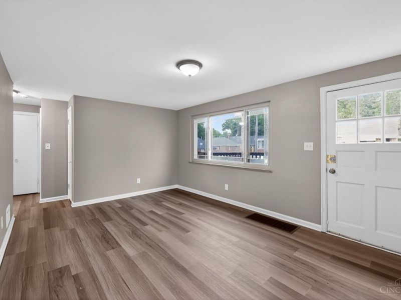 6331 Stover Avenue, Cincinnati, OH 45251 Photo 4
