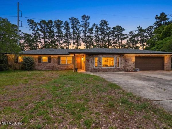 7959 PRAVER Drive E, Jacksonville, FL 32217