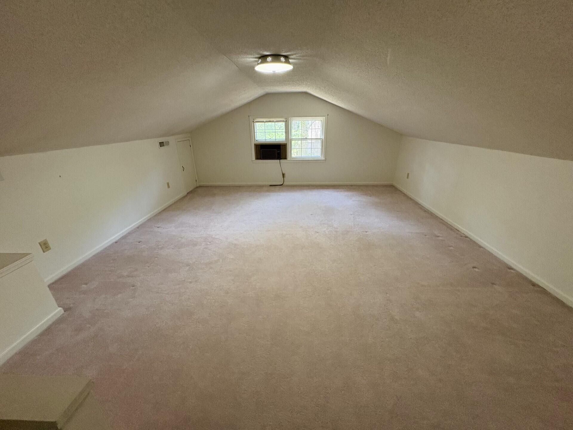 1003 Chambers Lane Photo 25