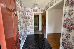1003 Chambers Lane photo 4