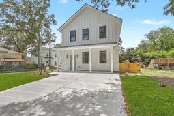 921 Main Street photo 4