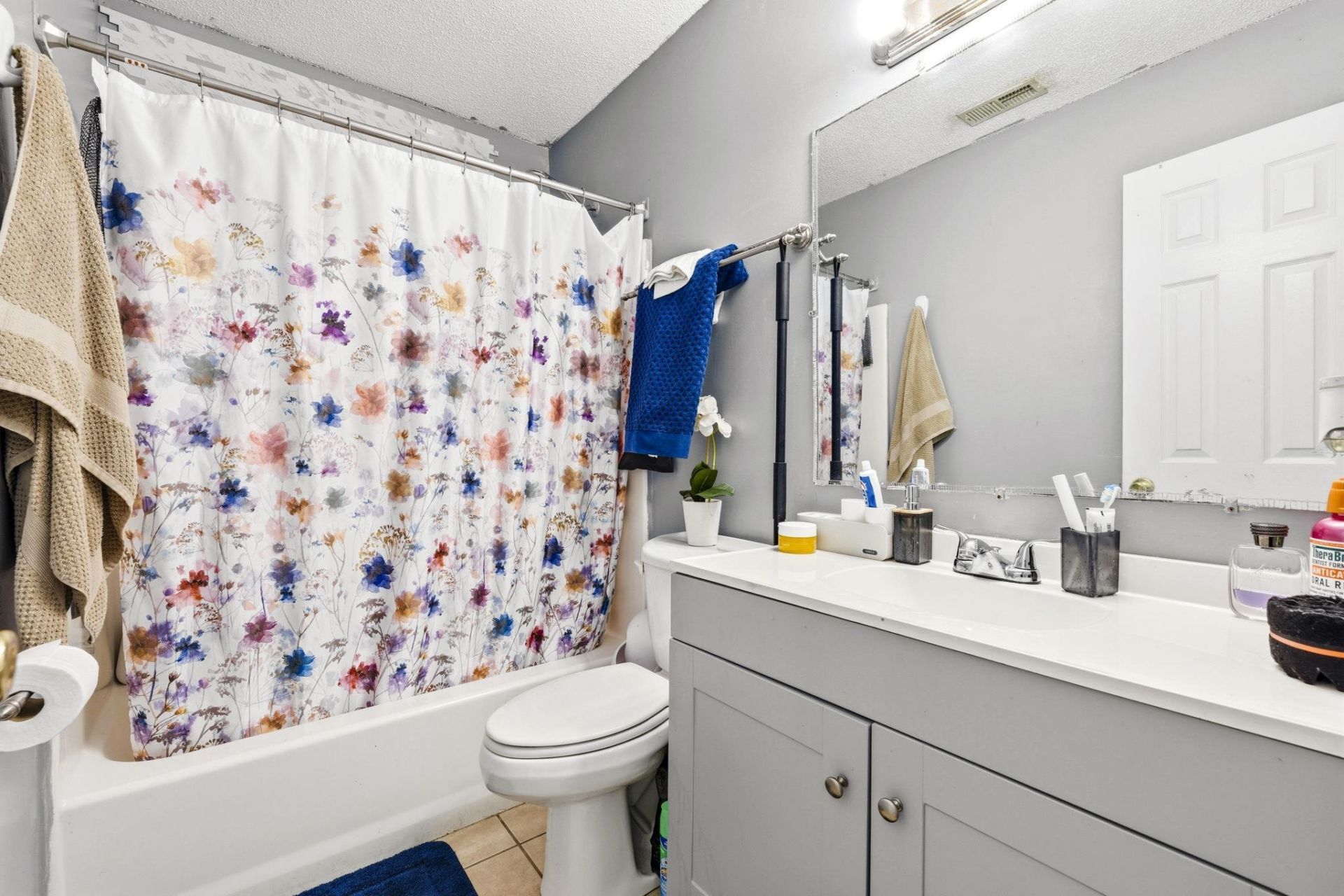 417 Chesterfield Ct.  Photo 13