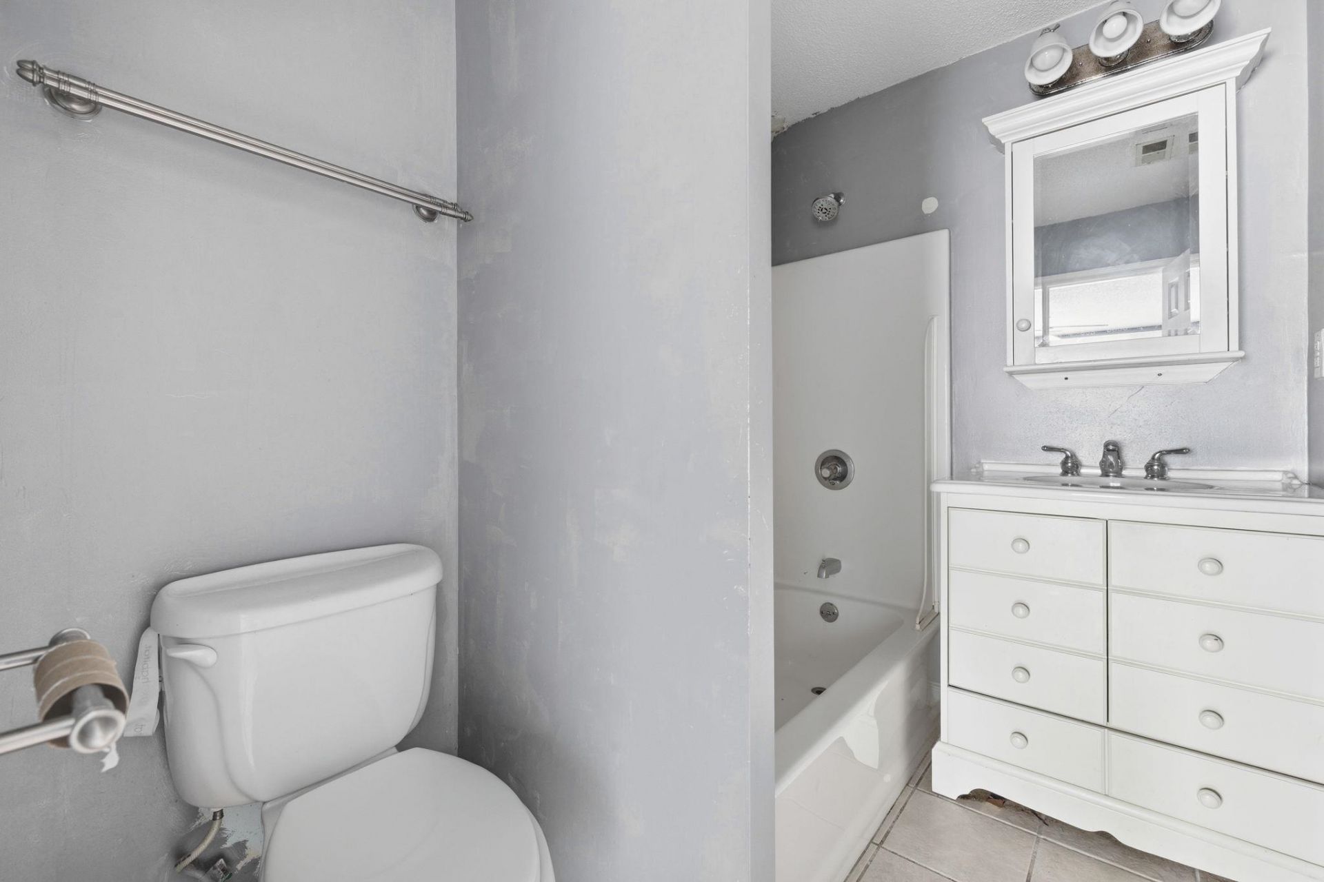 417 Chesterfield Ct. Photo 16
