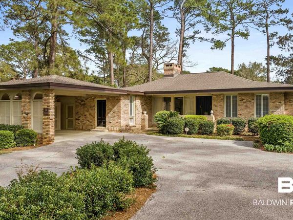 18100 Quail Run, Unit 3A, Fairhope, AL 36532