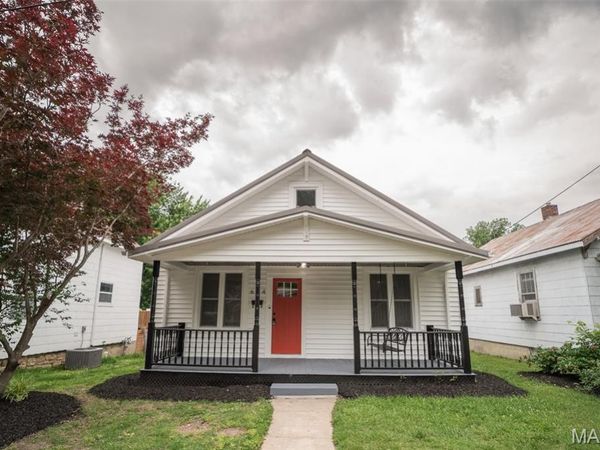 694 Market Street, Ste Genevieve, MO 63670