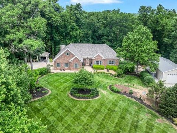 45 Oak Creek Drive, Moscow Mills, MO 63362