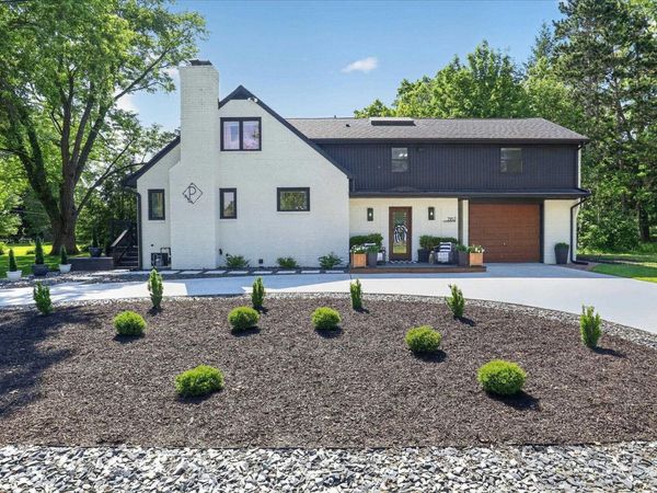 2162 E Jefferson Boulevard, Mishawaka, IN 46545