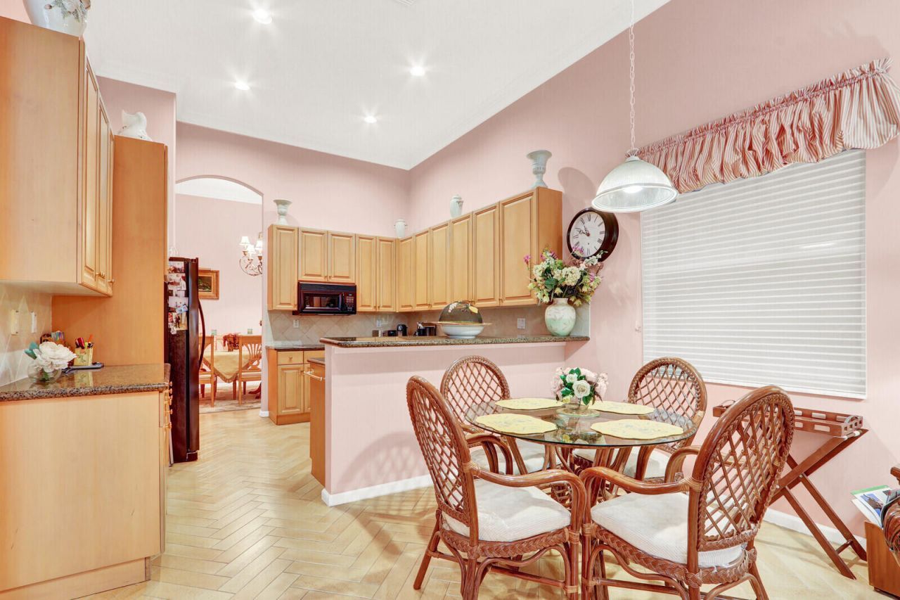 116 Palm Circle, Atlantis, FL 33462 Photo