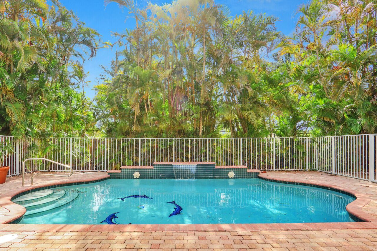 116 Palm Circle, Atlantis, FL 33462 Photo