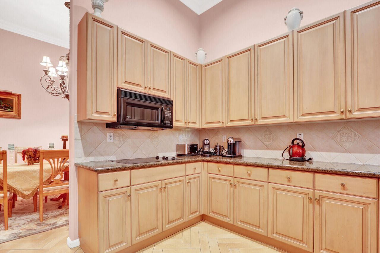 116 Palm Circle, Atlantis, FL 33462 Photo