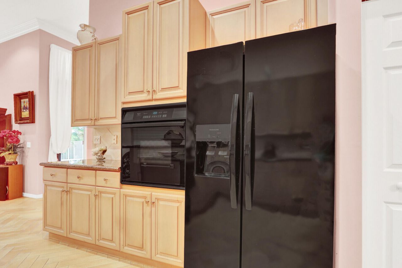 116 Palm Circle, Atlantis, FL 33462 Photo