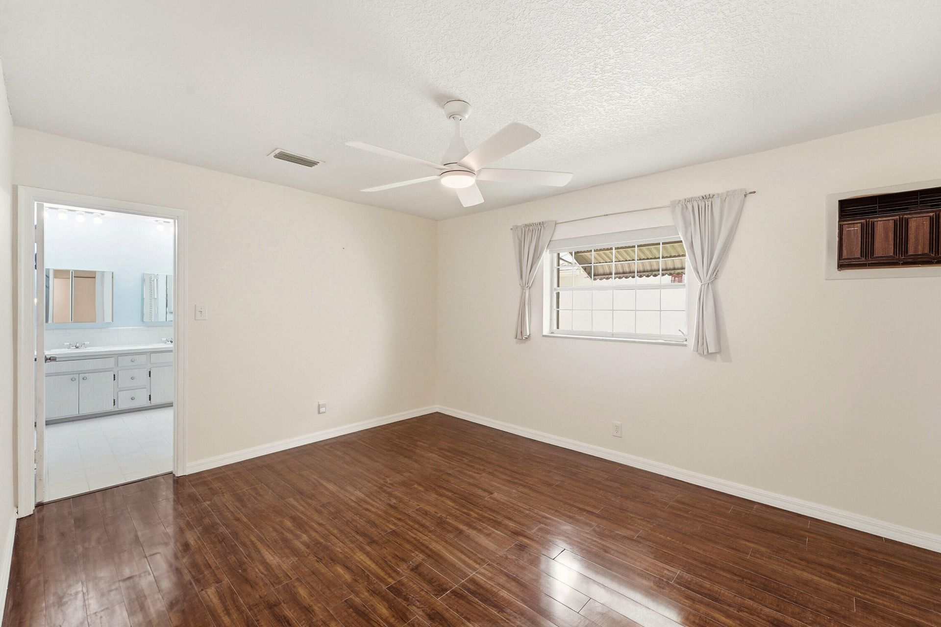 8304 NW 59th Street, Tamarac, FL 33321 Photo