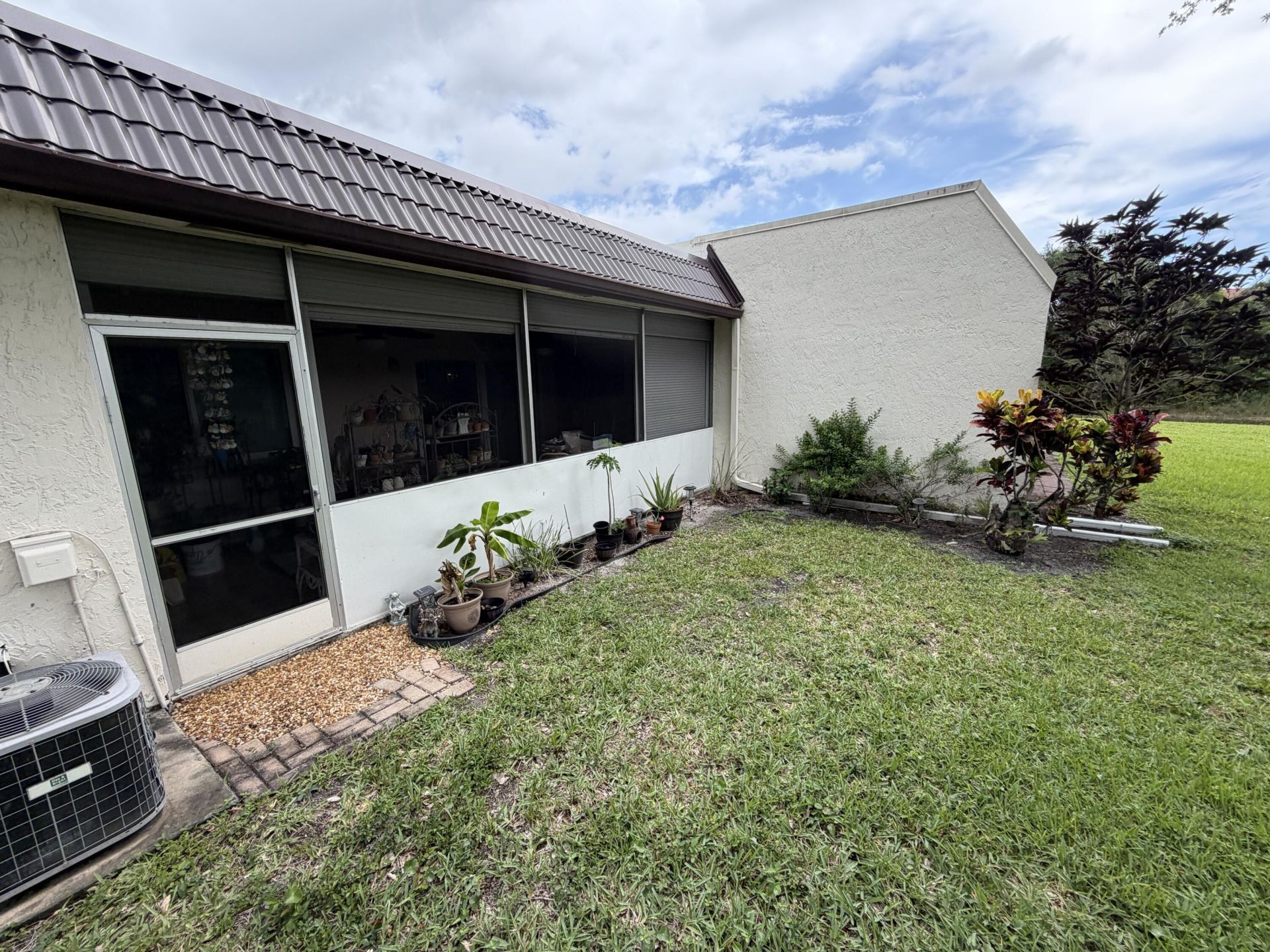 212 Lake Susan Lane, West Palm Beach, FL 33411 Photo