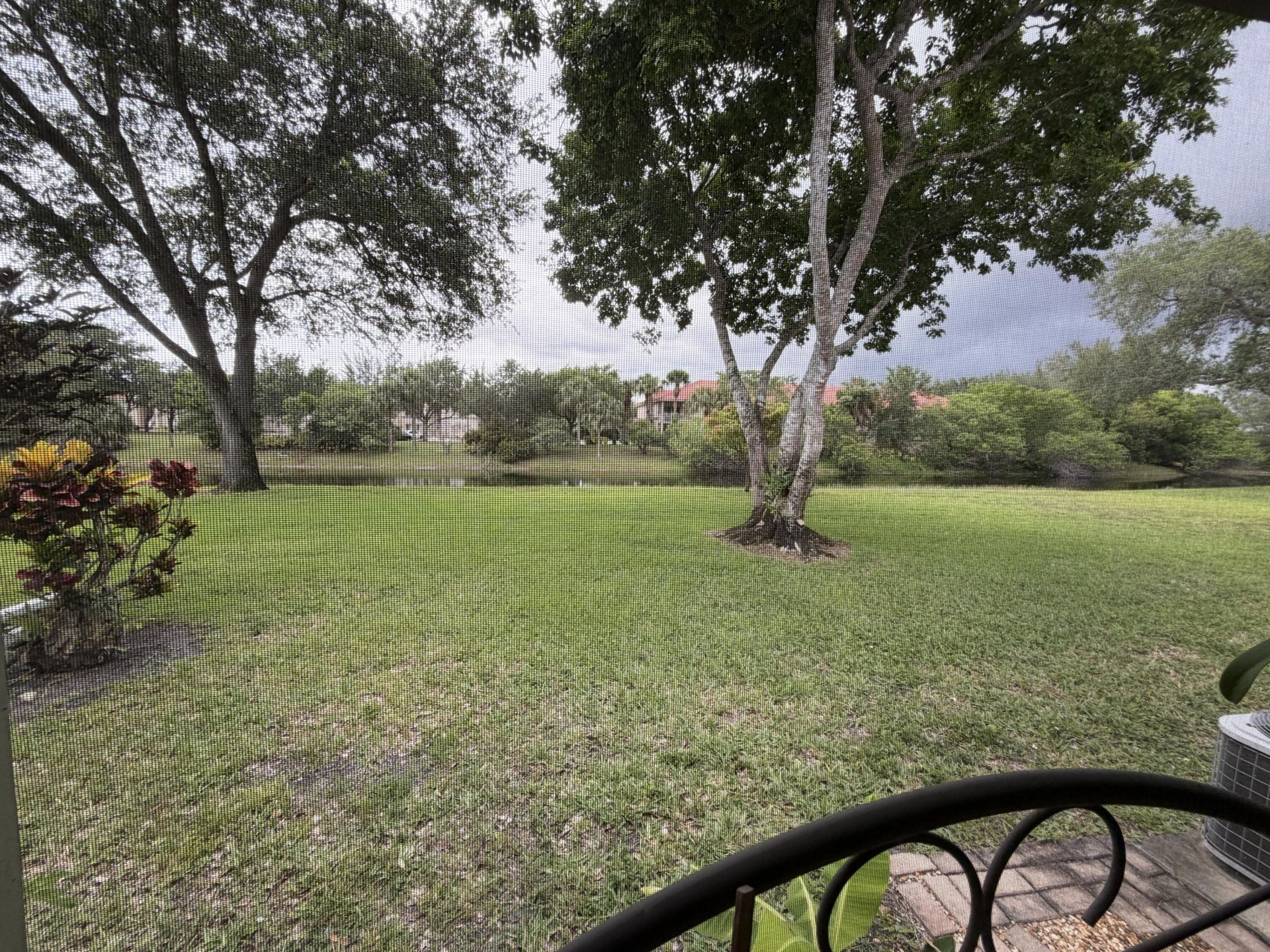 212 Lake Susan Lane, West Palm Beach, FL 33411 Photo