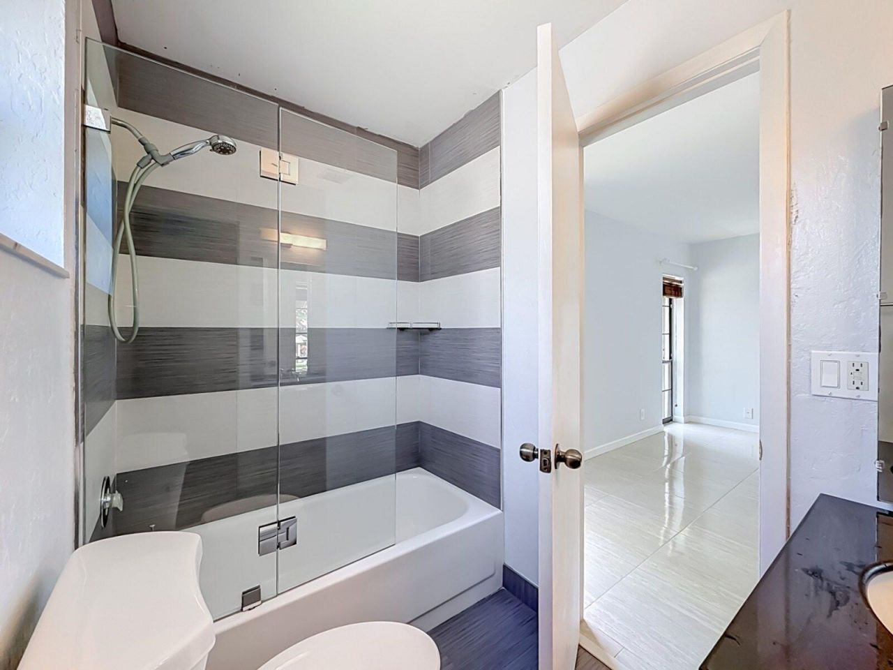 9701 N New River Canal Road, Unit 108b, Plantation, FL 33324 Photo
