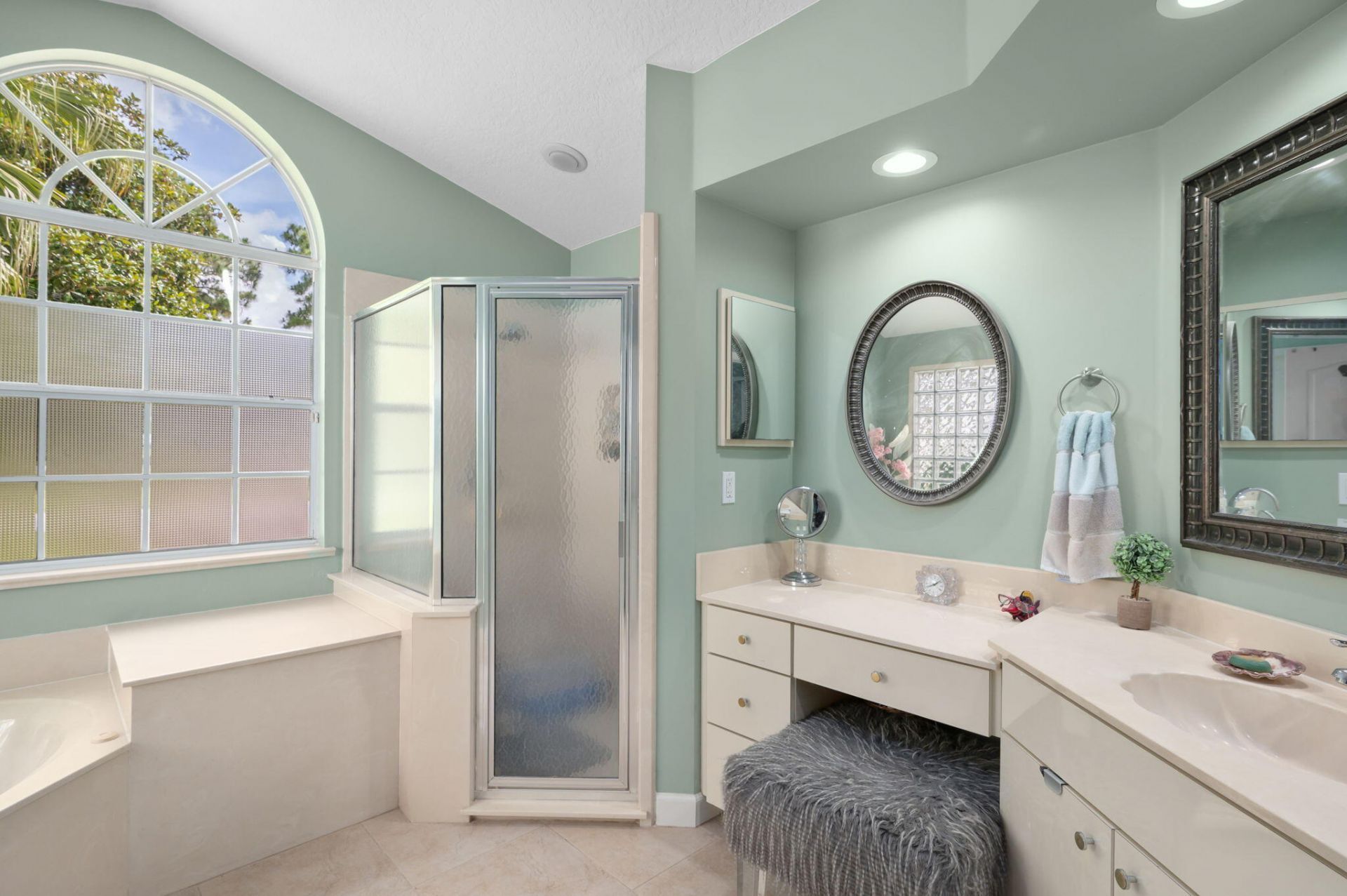 1306 SW Cottonwood Cove, Port Saint Lucie, FL 34986 Photo