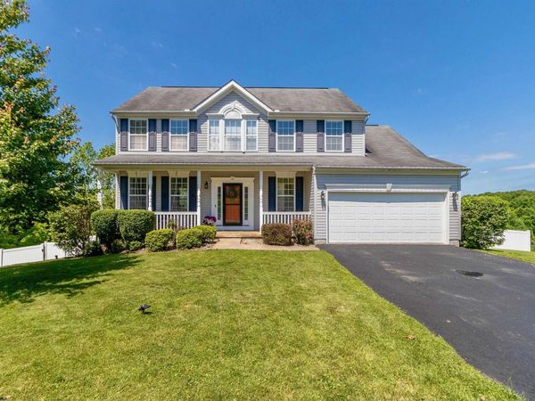 50 Garnet Way, Bridgeport, WV 26330