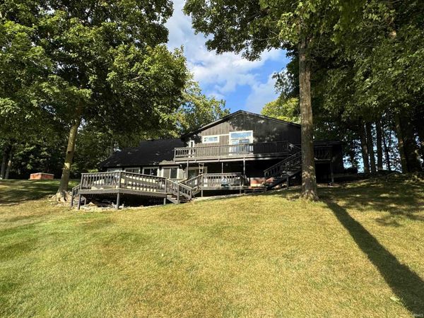5220 S Westwood Drive, Knightstown, IN 46148