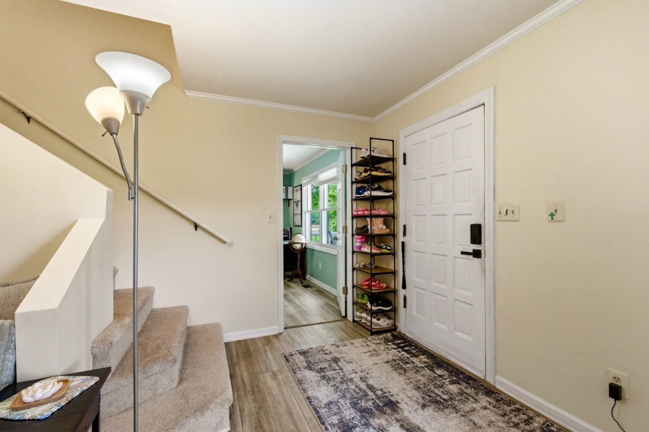 2400 Bay View Dr. Photo 19