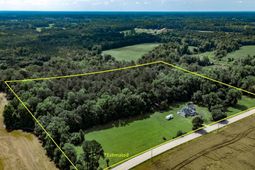 2400 Bay View Dr. photo 4