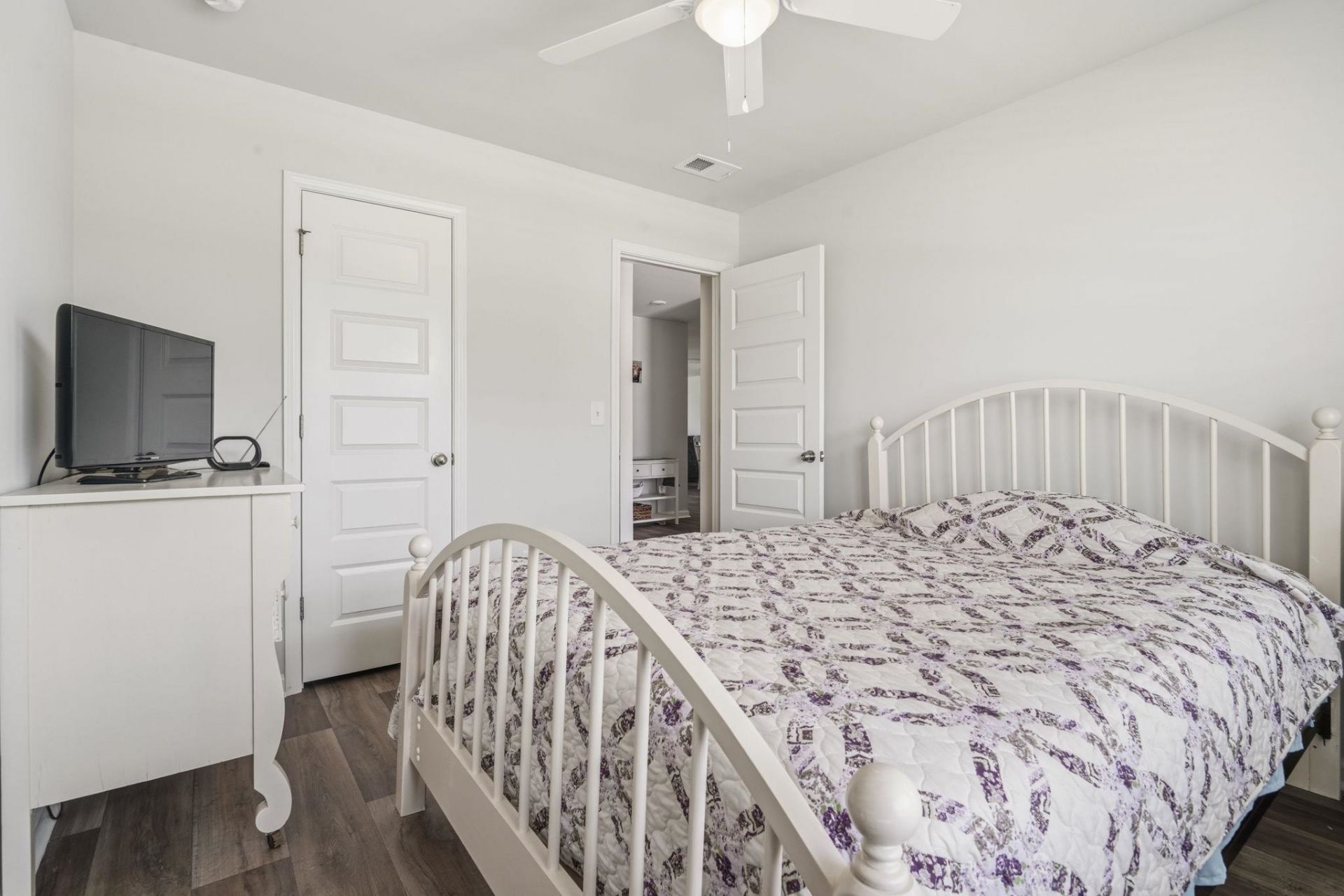 171 Warner Crossing Way  Photo 6