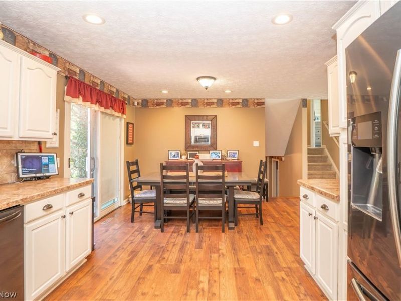 8026 Garnet Avenue NE, Canton, OH 44721 Photo 13