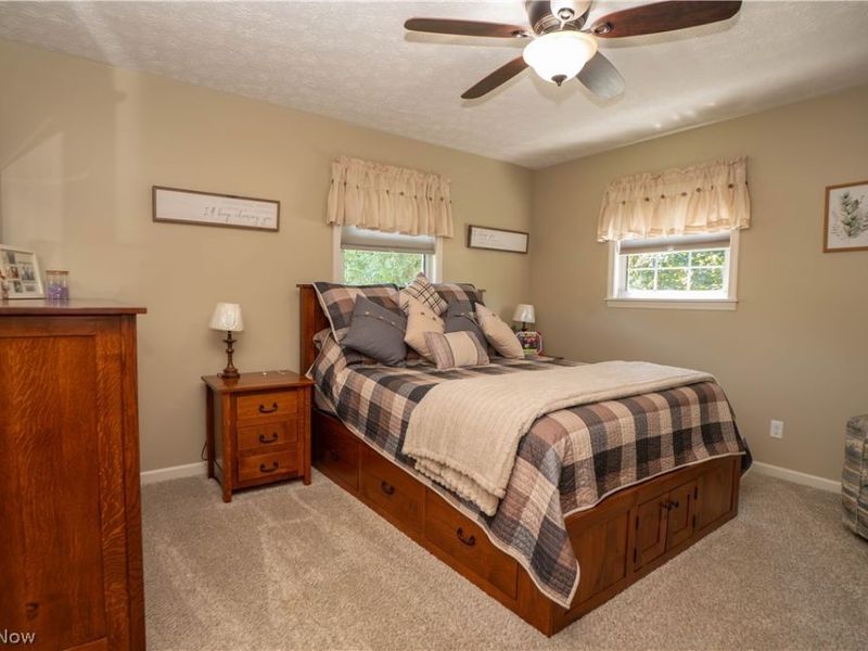 8026 Garnet Avenue NE, Canton, OH 44721 Photo 14