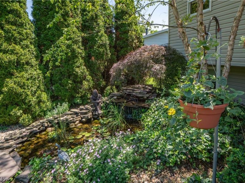 8026 Garnet Avenue NE, Canton, OH 44721 Photo 28