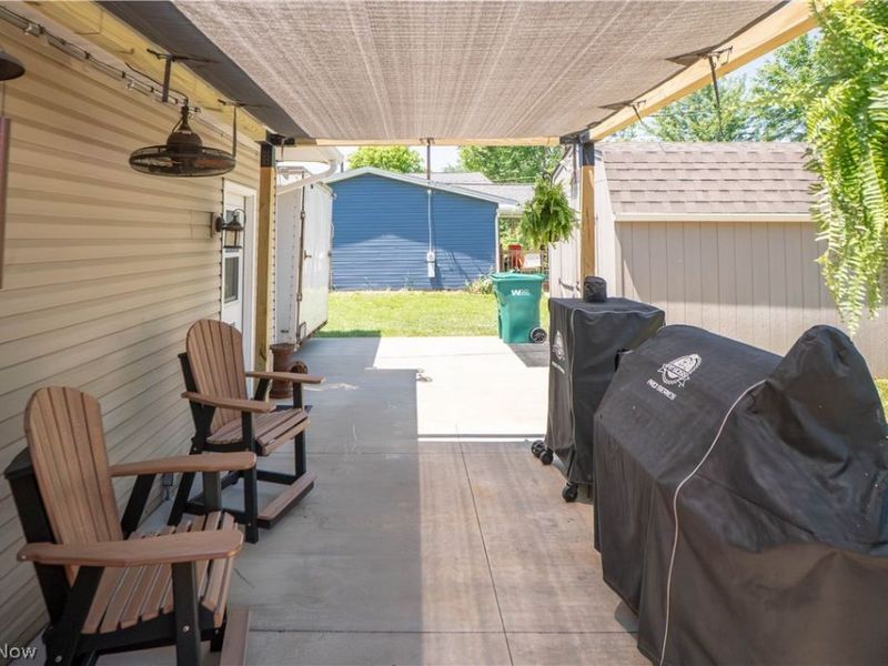 8026 Garnet Avenue NE, Canton, OH 44721 Photo 34