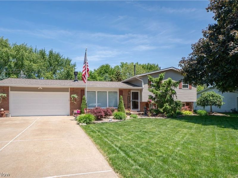 8026 Garnet Avenue NE, Canton, OH 44721 Photo 40