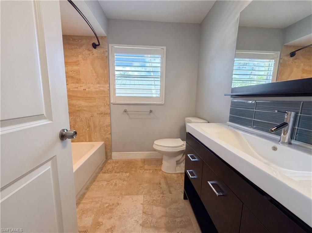 5644 Eichen Cir W, Fort Myers, FL 33919 Photo