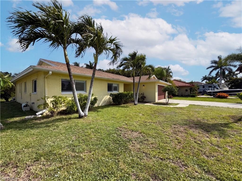 5644 Eichen Cir W, Fort Myers, FL 33919 Photo