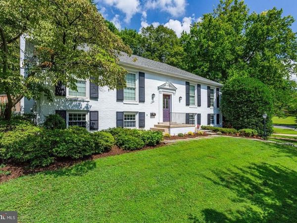 7515 CAYUGA AVENUE , BETHESDA, MD 20817