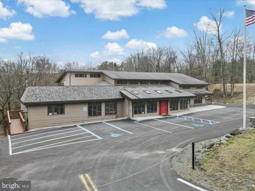 220 Silver Lake Road NW , Dingmans Ferry, PA 18328 Main Photo