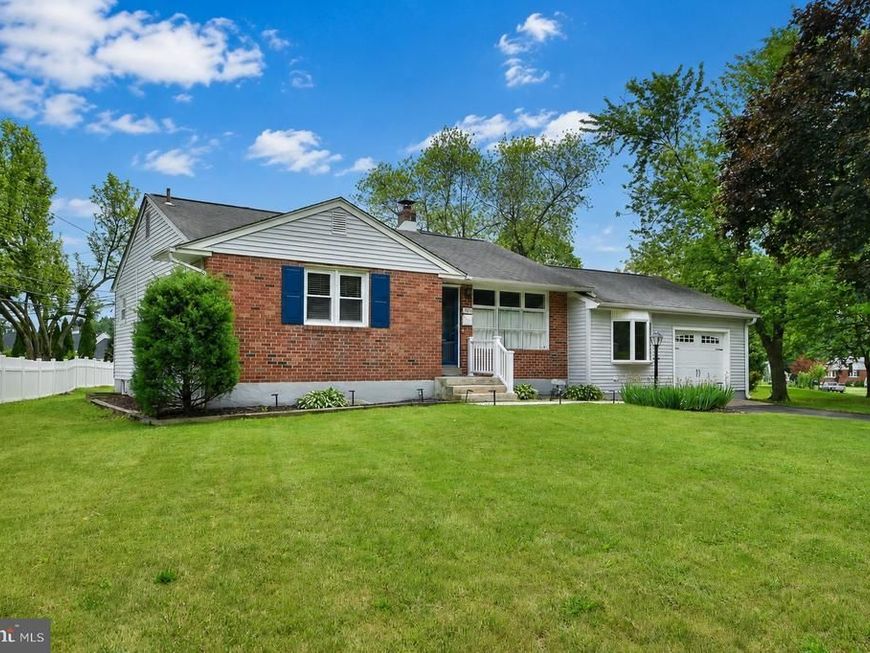 3875 Lukens Lane, Hatboro, PA 19040 Main Photo