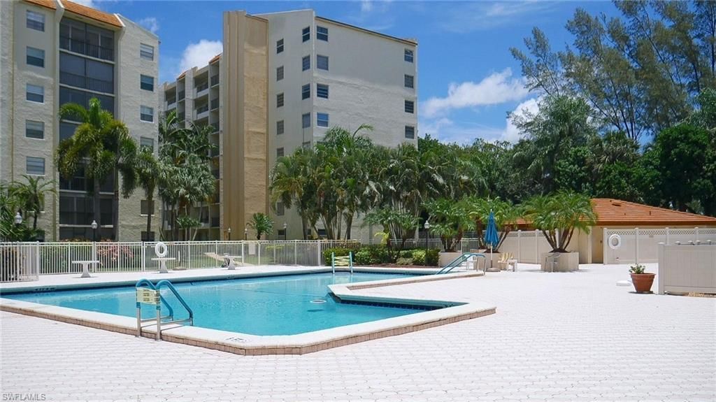 3910 Inverrary Blvd, Unit 202B, Lauderhill, FL 33319 Photo