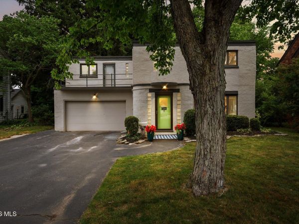 3336 Indian Road, Ottawa Hills, OH 43606