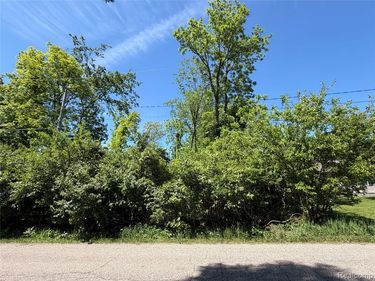 V/L Claremont Circle, Columbia Twp, MI 49230